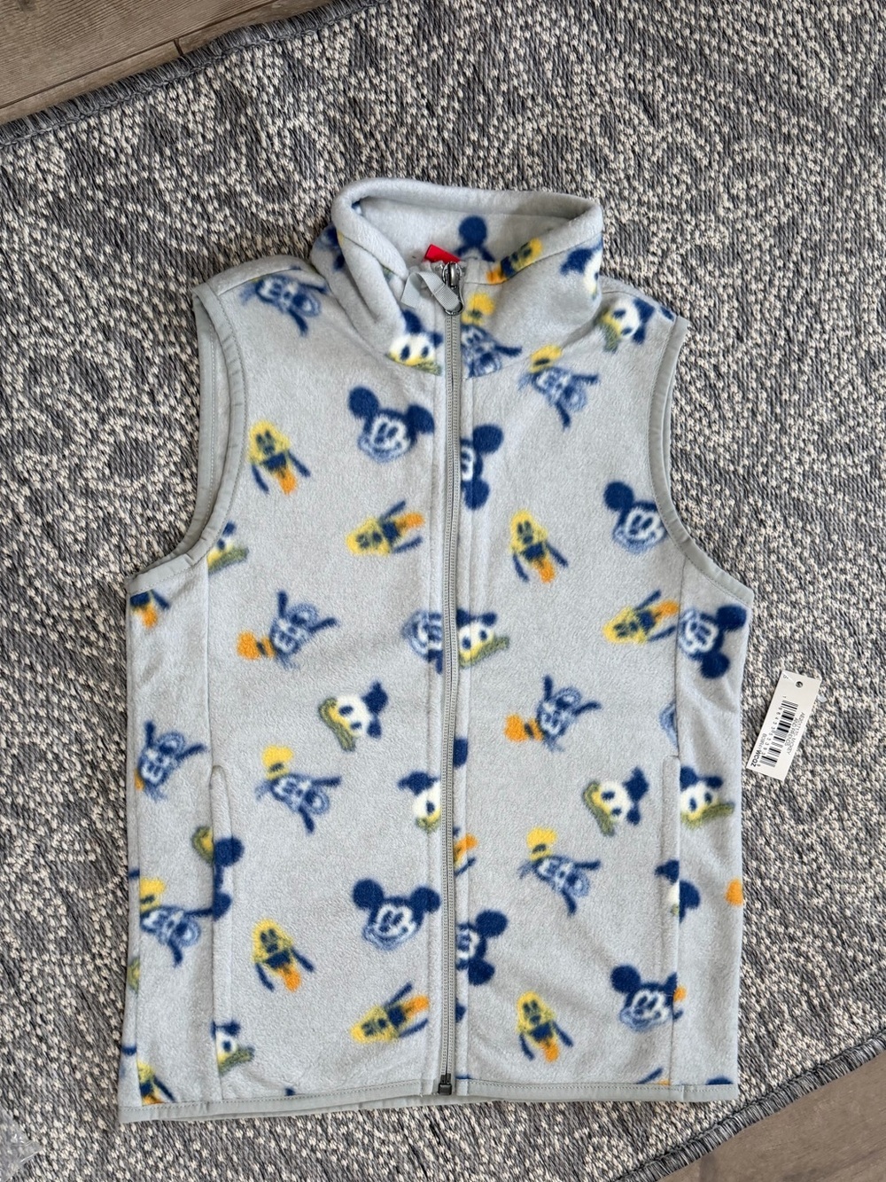 New Disney Mickey Mouse & Friends Polar Fleece Vest Boys Size Small 6/7 X Amazon - Picture 2 of 14